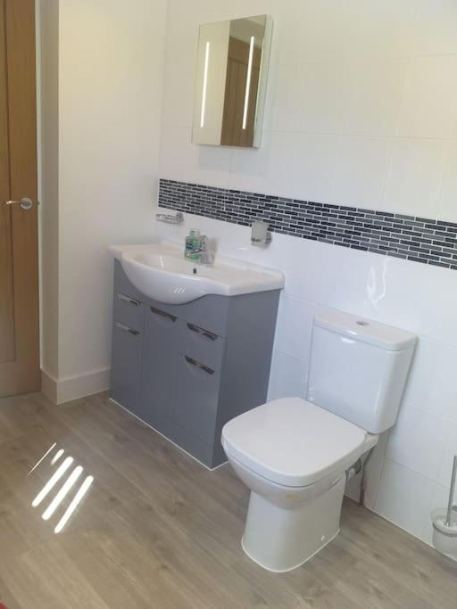 Lanarth Chalet In Hayle Cornwall Экстерьер фото
